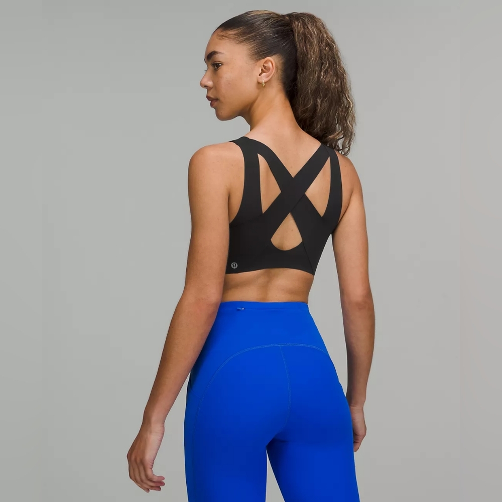 NWOT Lululemon Enlite Front-Zip Sports Bra High Support 32B black